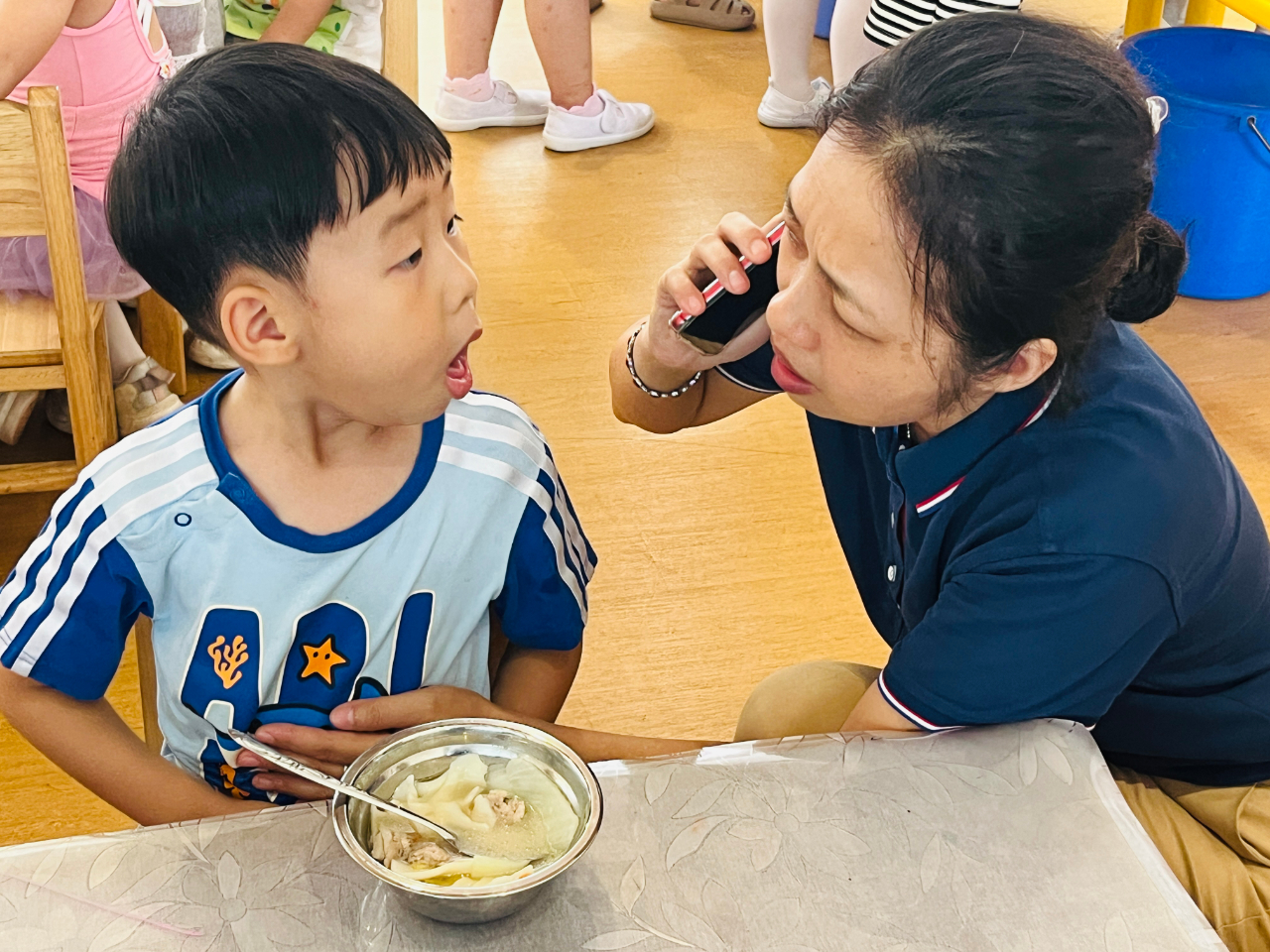 “食”刻預(yù)防，安全相伴——?？谑猩礁哂變簣@食物中毒應(yīng)急處置演練活動(dòng)-圖片24