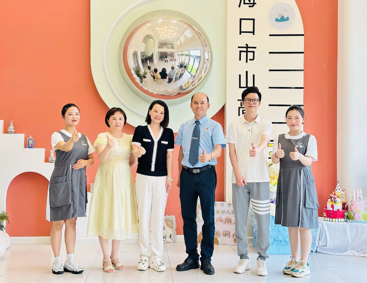 醫(yī)育融合·共筑健康成長(zhǎng)路——?？谑猩礁哂變簣@聯(lián)合?？谑械谒娜嗣襻t(yī)院開展醫(yī)育融合健康講座-圖片32