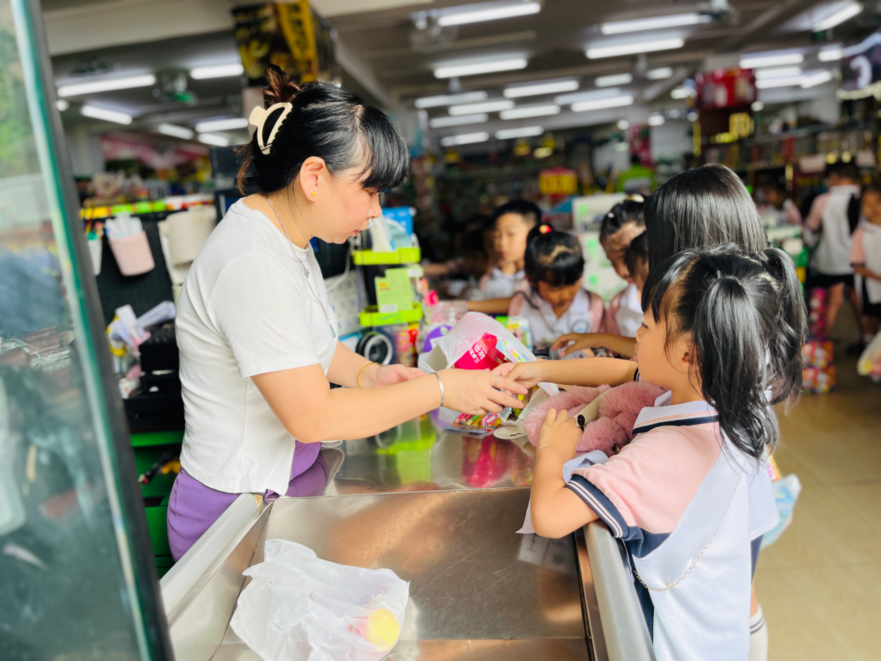超市大探險(xiǎn)，實(shí)踐樂成長——?？谑猩礁哂變簣@大班幼小銜接社會(huì)實(shí)踐活動(dòng)之走進(jìn)超市-圖片43