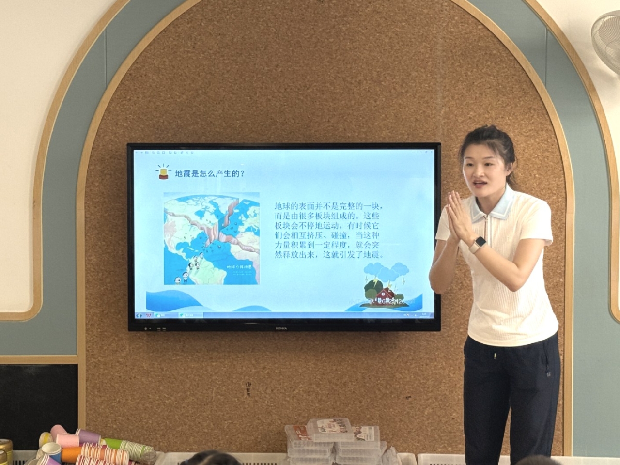 人人講安全 個(gè)個(gè)會(huì)應(yīng)急——?？谑猩礁哂變簣@2025年防震減災(zāi)演練活動(dòng)-圖片15