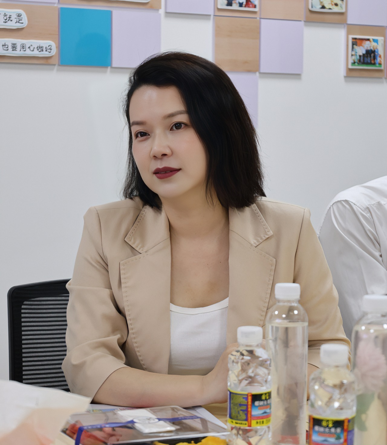 共筑托育夢 助力向前行——省人大常委會領(lǐng)導(dǎo)蒞臨龍華區(qū)托育指導(dǎo)中心開展調(diào)研工作-圖片27