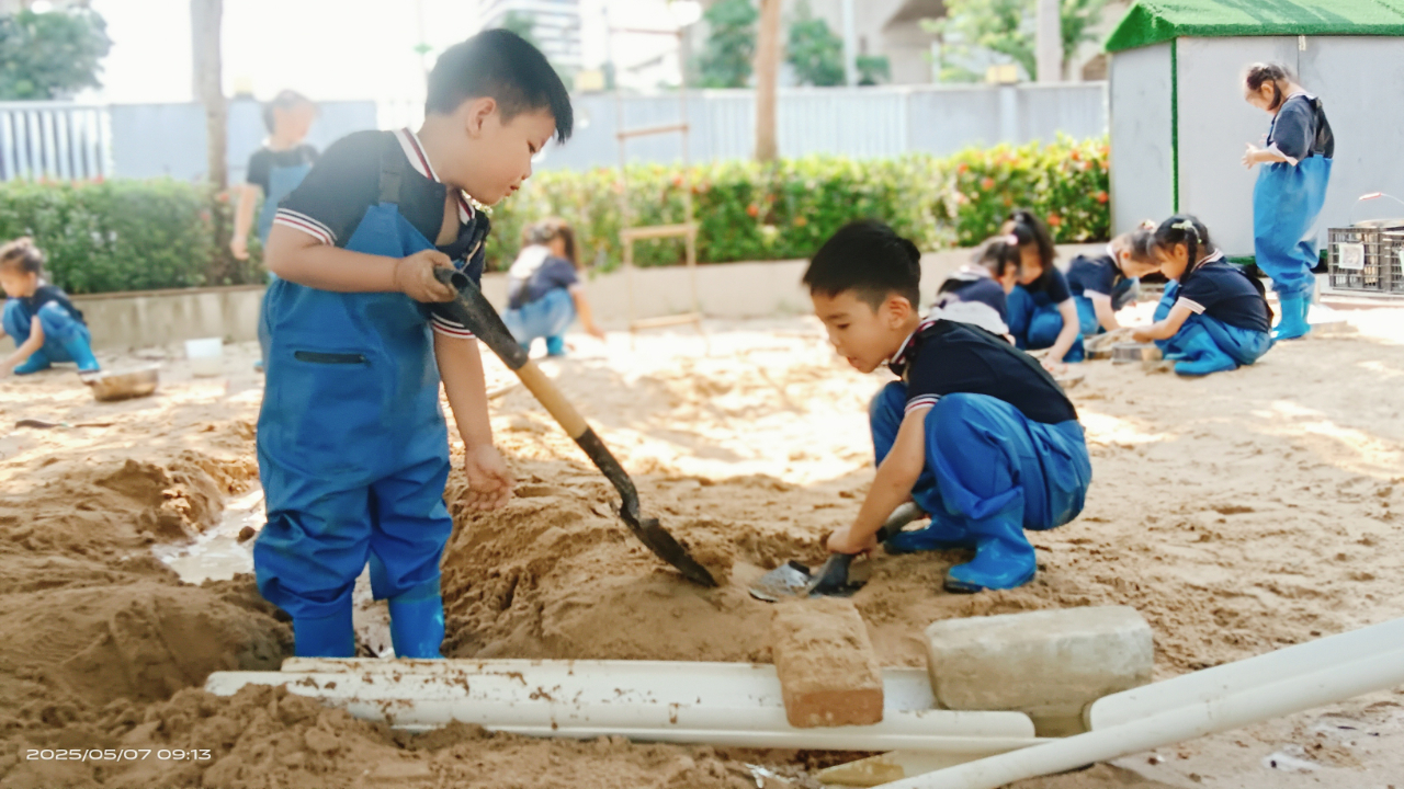 學前有法 善育有規(guī)——?？谑猩礁哂變簣@2025年學前教育宣傳月啟動儀式暨《學前教育法》專題學習活動-圖片29