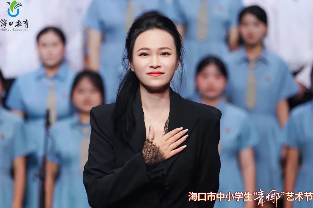 喜報！我校榮獲?？谑兄行W生“青椰”藝術節(jié)高中班級合唱一等獎！