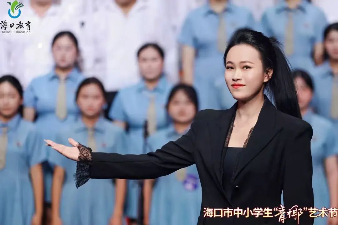 喜報！我校榮獲?？谑兄行W生“青椰”藝術節(jié)高中班級合唱一等獎！